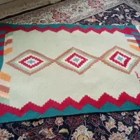 گلیم دست بافت  خوش رنگ وزیبا