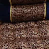 دو دست تشک سنتی|رختخواب، بالش، پتو|قم, امامزاده ابراهیم|دیوار