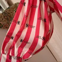 شومیز گره ای|لباس|قم, انسجام|دیوار