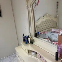 یک دست مبل هشت نفره همراه با سرویس چوب کامل|مبلمان خانگی و میز عسلی|تهران, سلسبیل شمالی|دیوار