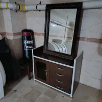 آینه و میز آرایش