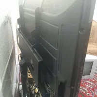 تلویزیون|تلویزیون و پروژکتور|بهمن صغاد, |دیوار