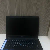 یک دستگاه لب تاب مدل del5495