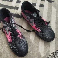 کفش چمنی سایز38سالم ونوپسرانه