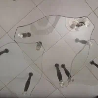 عسلی شیشه ای پایه فلزی سه عدد کاملا نو