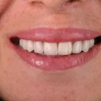 مدیر داخلی کلینیک دندانپزشکی