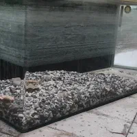 آکواریوم شرکتی یک تیکه