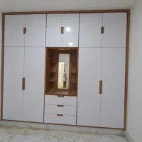 کمددیواری ودرب اتاق