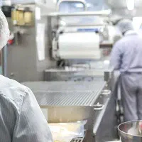 نیرو آقا در تولیدی نیازمندیم (استخدام کارگرساده)