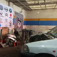 مکانیک  نیمه ماهر مبتدی  ۲ نفر با جای خواب