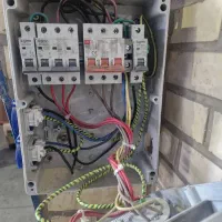 خدمات برق صنعتی و ساختمان