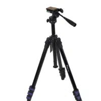 سه پایه دوربین