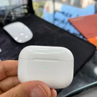 ایرپاد پرو ۲ تک گوش