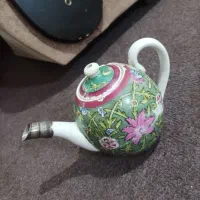 قوری با قدمت صد سال به بالای روس