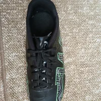 کفش فوتبالی چمنی