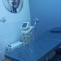 فروش لیزر اشنایدر پلاس به همراه تمام لوازم کلینیک