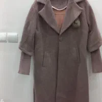 ۱ عدد پالتو در حد خیلی نو فقط یک بار استفاده شده