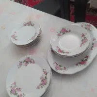 یکدست چینی کامل گل قرمز|ظروف سرو و پذیرایی|شاهینشهر, فدک|دیوار