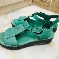 صندل تمام چرم سایز ۳۸