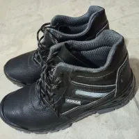 کفش کار ایمنی