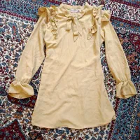 تعدادی لباس مجلسی .مانتو .کاپشن .شلوار .شومیز|لباس|وحیدیه, |دیوار