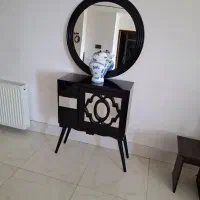 آیینه و کنسول