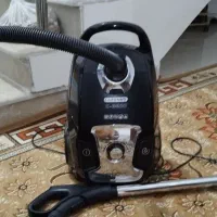 جارو برقی در حد نو مکش عالی فقط، کیسه نداره