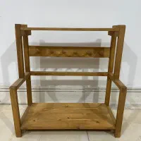 استند چوبی