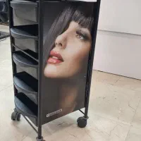ترولی برای سالن زیبایی