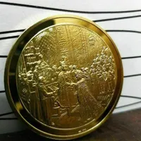 سکه یادبودی تاجگذاری شاه و فرح روکش طلا|کلکسیون سکه، تمبر، اسکناس|تهران, حکیمیه|دیوار