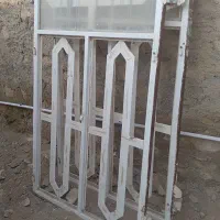 در و پنچره و دوچرخه|دوچرخه، اسکیت، اسکوتر|اهرم, |دیوار