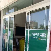 راننده برا توزیع بسته های پستی در سطح شهر