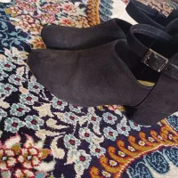 کفش مخمل در حد نو نهایت ۳ بار پوشیده شده