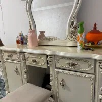 فروش سرویس خواب و میز ارایشی و 2 عدد پاتختی|تخت و سرویس خواب|لامرد, |دیوار