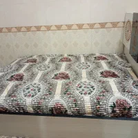 تخت دو نفره