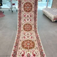فرش دستباف (بساک) کناره سبز نایین ۱ در ۴ متر|فرش|مشکین‌دشت, |دیوار
