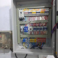 دفتر برق صنعتی ماهر،برقکار،برقکشی۳فاز و تابلو برق