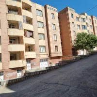 خانم برای نظافت منزل