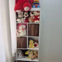 کمد اسباب بازی کودک تمیز سالم جا دار رو راحت