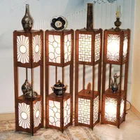 آباژور ایستاده، استند کنار سالنی چوبی