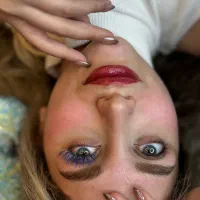 هنر آرایش مژه