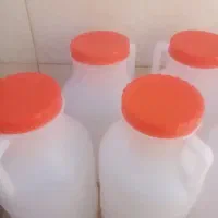 تعدادی دبه ۸ لیتری تمیز ونو.|حراج|قم, بوستان جوان|دیوار