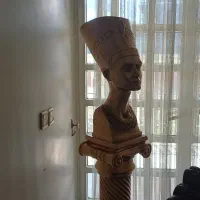 مجسمه گچی (همسر فرعون)