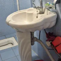 روشویی پایه دار|لوازم سرویس بهداشتی|کرمان, |دیوار