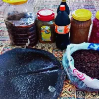 ترشی و رب و شیره انگور و لواشک