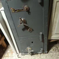 گاو صندوق گاو دست