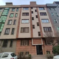 ساختمان یک جا /4 طبقه/ زمین 180متر