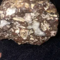 بازالت ماه( شهاب) جذب آهن ربا وتعدادی سنگهای دیگر