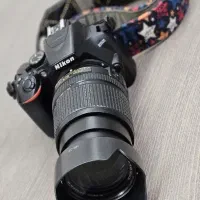 نیکون D3500 با لنز ۱۸ ۱۴۰ در حد نو