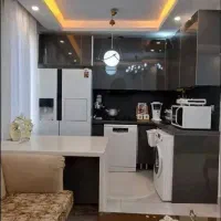 ۸۰متر/تاپ لوکیشن/دوخواب/پارکینگ سندی